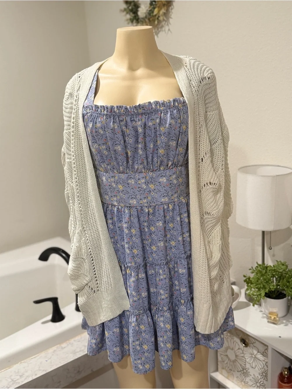 Trixxi Blue Floral Puff Sleeve Mini Dress • Size Medium